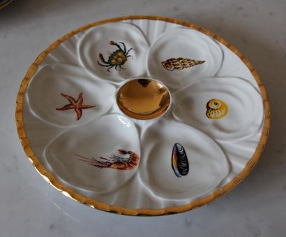Partie de service à poisson en procelaine...
