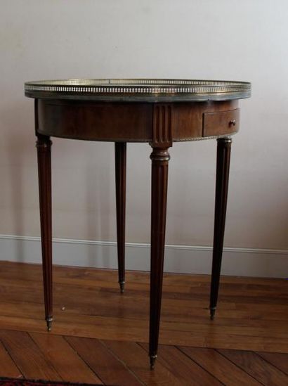 Table bouillote en bois de placage plateau...