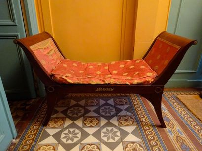 Banquette en placage d'acajou style Empire

H...