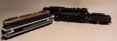 JOUEF : 2 motrices SNCF CC 72001 et CC 40101...
