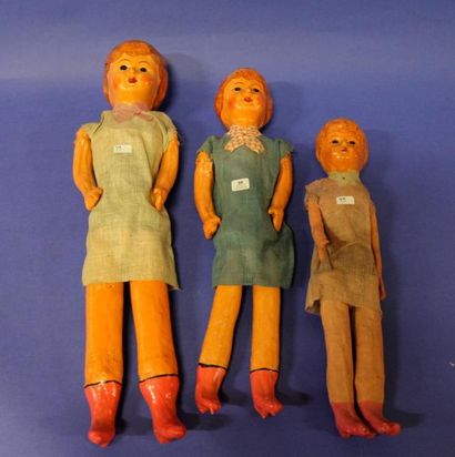 3 poupées en carton - papier mâché