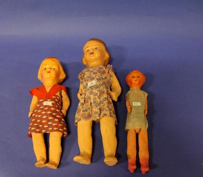 3 poupées en carton - papier mâché