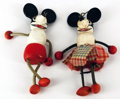 MICKEY MOUSE Paire de figurines en bois peint,...