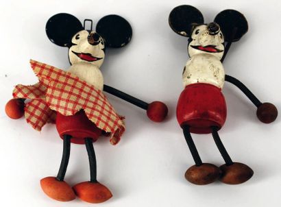 MICKEY MOUSE Paire de figurines en bois peint,...
