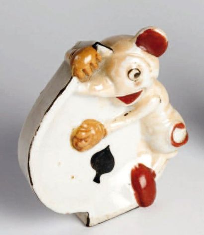 MICKEY MOUSE Cendrier en porcelaine peinte,...