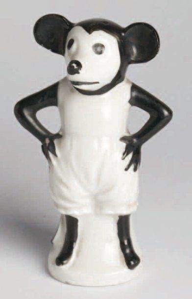 MICKEY MOUSE Salière en porcelaine représentant...