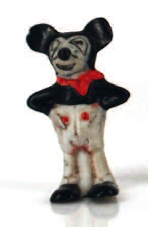 MICKEY MOUSE Figurine en porcelaine peinte...