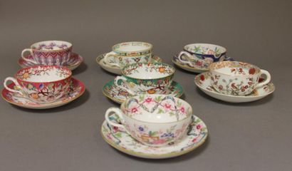 MINTON ET SARREGUEMINES

ensemble de 15 tasses...