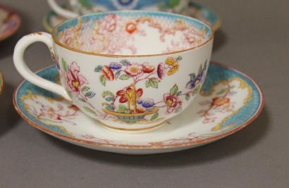 MINTON ET SARREGUEMINES

ensemble de 15 tasses...