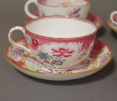 MINTON ET SARREGUEMINES

ensemble de 15 tasses...