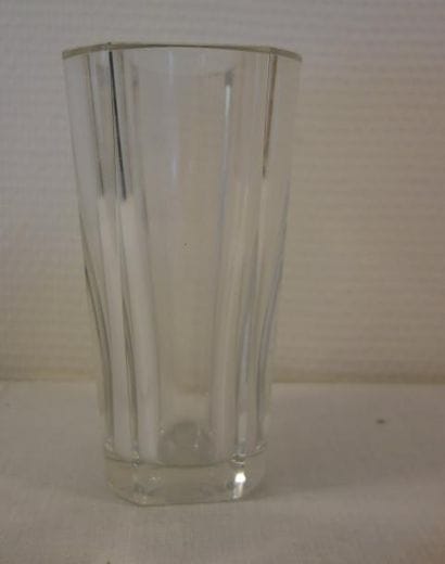 BACCARAT

Vase en cristal à pans coupé

H...
