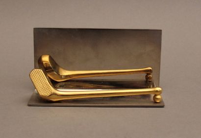 LANCEL Paris

Porte-lettre en métal argenté...