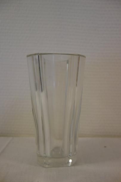 BACCARAT

Vase en cristal à pans coupé

H...