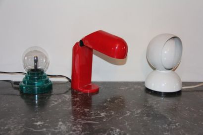 Lot de trois lampes à poser :

- Petite lampe...