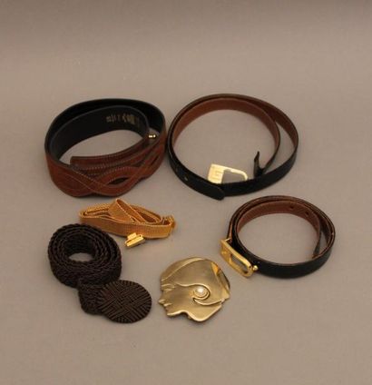 GUY LAROCHE - LANVIN Quatre ceintures et...