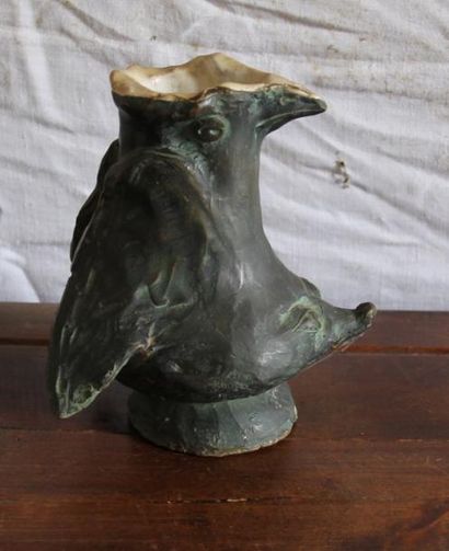 Pichet en forme de corbeau et renard H :...