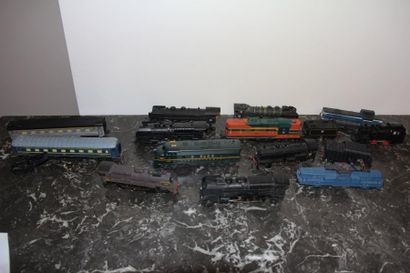 JOUEF HO Lot de wagons, locomotives et r...