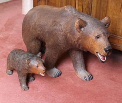 Ours et ourson en bois naturel, travail de...