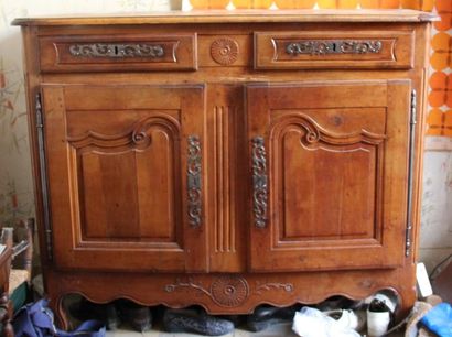 Buffet en bois naturel à deux tiroirs et...