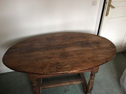 Table ovale en bois naturel à un tiroir en...