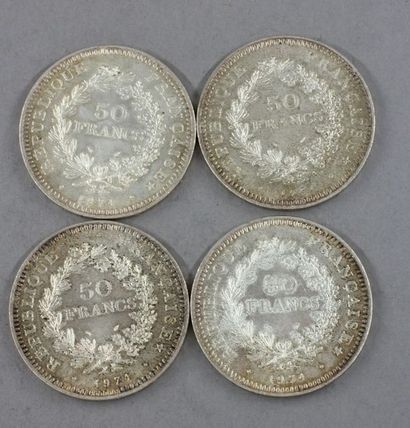 Quatre pièces de 50 FF Hercule en argent