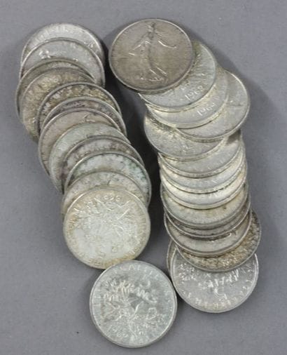Vingt sept pièces de 5 FF Semeuse en arg...