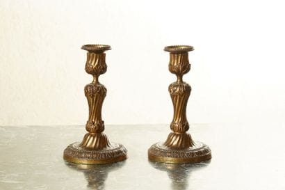 Paire de flambeaux en bronze doré, le fut...