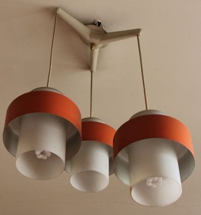 Suspension à trois lumières, abat-jours tubulaires...
