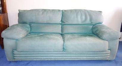 ROCHE BOBOIS Canapé confortable en cuir vert...