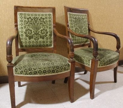 Paire de fauteuils en acajou XIXe siècle