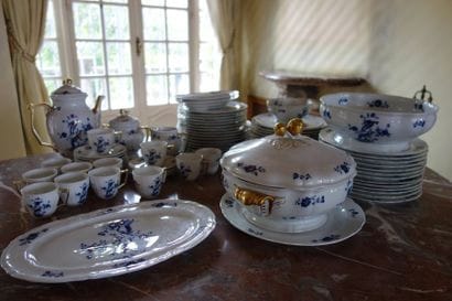 RAYNAUD LIMOGES Partie de service de table...