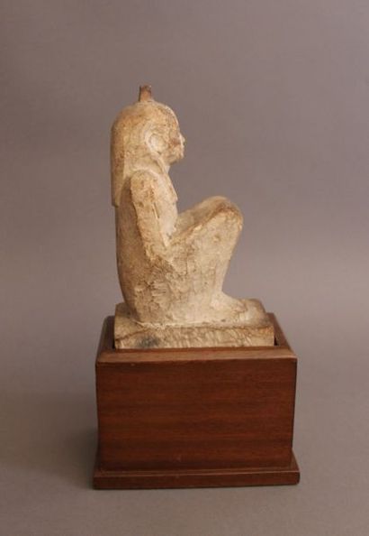 Statuette de la déesse Maat sous sa forme...