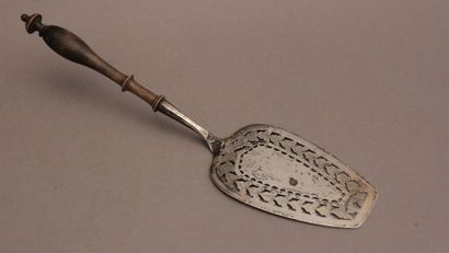 Pelle de service en argent ajouré, manche...