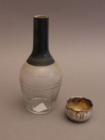 Lot en argent 950°/°° : - une bouteille en...