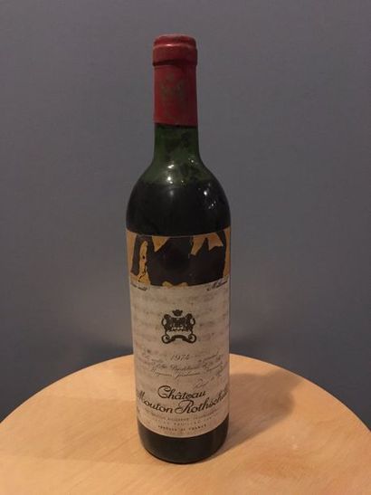 6 bouteilles château MOUTON-ROTSCHILD 1974...