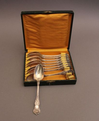 Henri SOUFFLOT orfèvre Neuf cuillers à dessert...