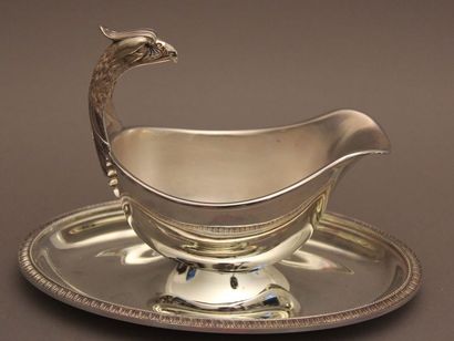 CHRISTOFLE Ensemble de platerie en métal...