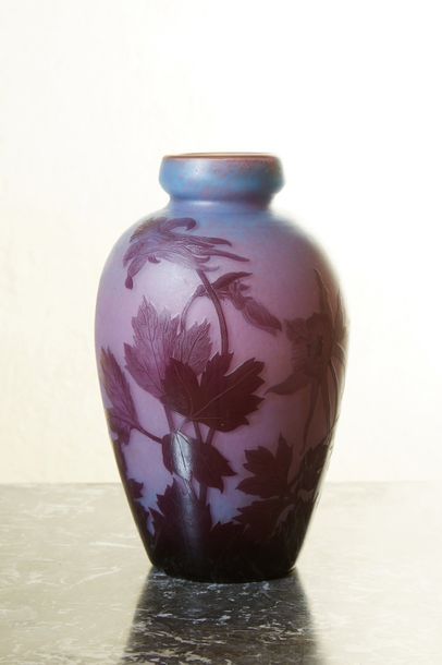André DELATTE Vase ovoïde épaulé et col annulaire...