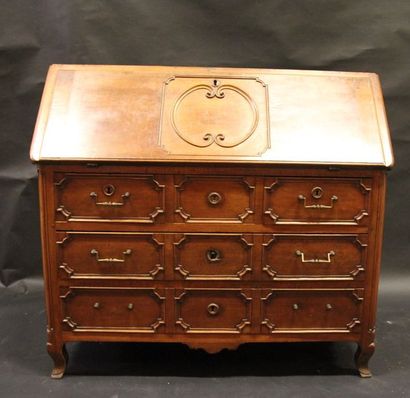 Commode à abattant en noyer à plateau et...