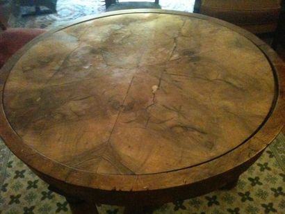 Table à jeux de forme ronde en bois de placage...
