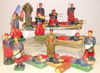 Zouaves : 16 Zouaves dont Officier au fixe,...