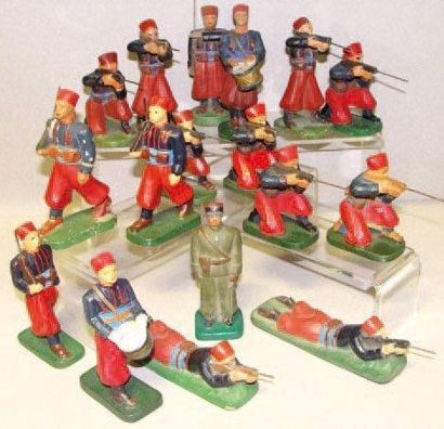 Zouaves : 17 Zouaves dont Officier au fixe,...
