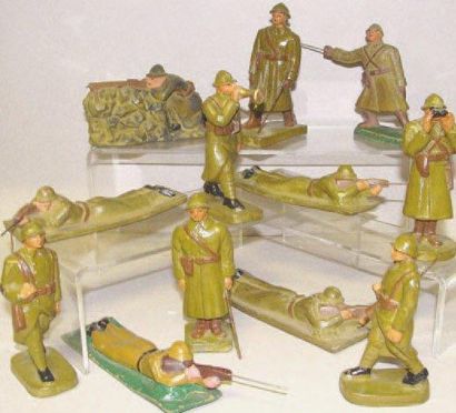 Infanterie de ligne : 12 fantassins dont...