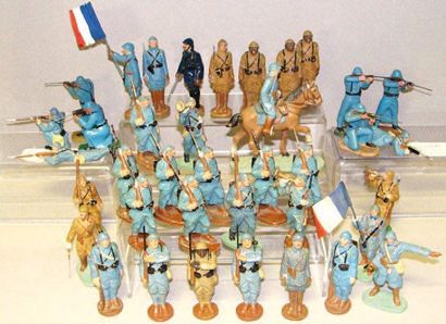 Infanterie 1914/1918 : 38 figurines diverses...
