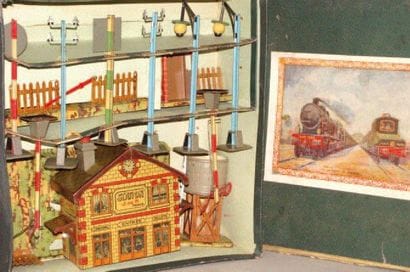 J de P
Boite d'accessoires ferroviaires avec...