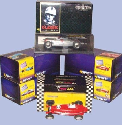Voitures de circuit 1/32ème (7p) CLASSIC...