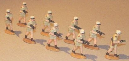 QUIRALU
Légion Etrangère : Officier au révolver...
