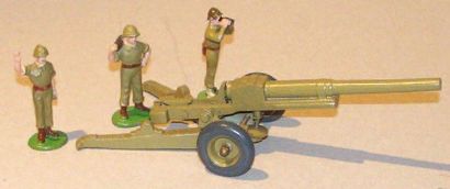 QUIRALU
Canon de 105 avec 3 servants : Officier...