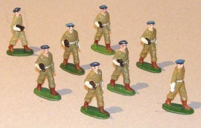 QUIRALU
Parachutistes Métropole : Officier...