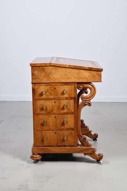 Bureau Davenport Angleterre XIXe s en placage...